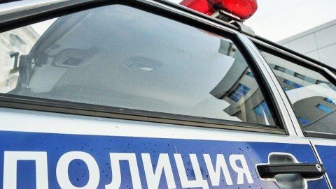 В Новокубанском районе полицейские задержали подозреваемого в незаконном обороте наркотиков